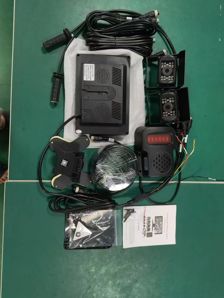 Reversing Camera with Monitor 24V – Featuring A.I. Sensor